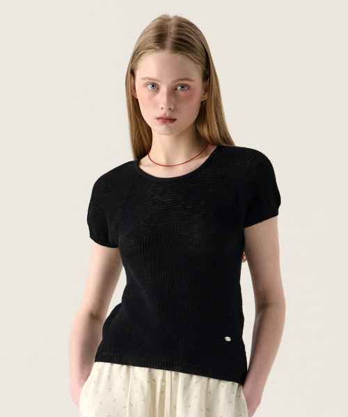TTUDEMENT(トュードメント)の「PUFF SLEEVE ROUND NECK KNIT TOP BLACK(ニット/セーター・レディース・その他・FREE)」の2枚目の写真