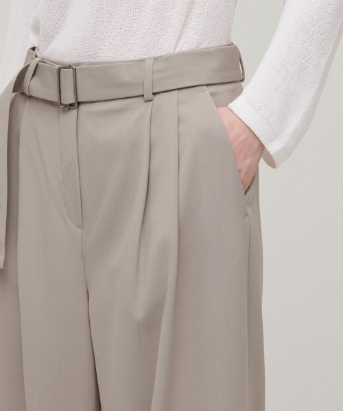 MUSINSA STANDARD WOMAN（ムシンサスタンダードウーマン）の「ウィメンズリアルワイドベルト付きスラックス[ライトベージュ]（スラックス・レディース・その他・30/31/24/29/25/26/27/28）」の3枚目の写真