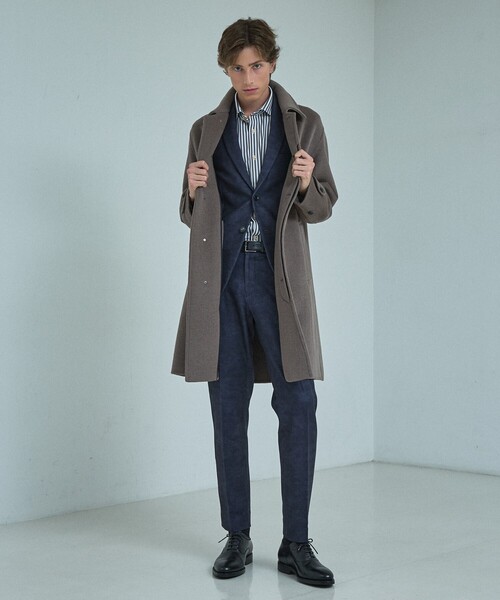 ABAHOUSE(アバハウス)の「【ON/OFF兼用】ウールモッサ バルカラーコート / ステンカラー(ステンカラーコート・メンズ・グレイッシュベージュ/ダークネイビー・44/46/48/50)」の3枚目の写真