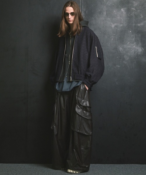 MAISON SPECIAL(メゾンスペシャル)の「《UNISEX》【ONE-MILE WEAR】Prime-Over Zip Hoodie/ワンマイルウェアプライムオーバージップパーカー【MAISON SPECIAL/メゾンスペシャル】■セットアップ対応■(パーカー・メンズ・ブラック/オフホワイト/グレー/チャコールグレー・2/1/0)」の11枚目の写真