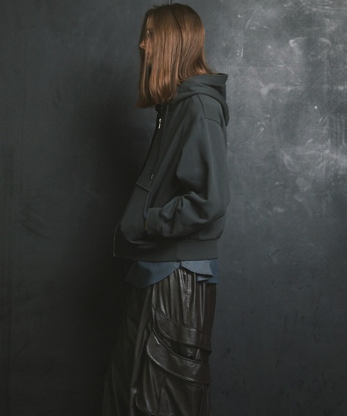 MAISON SPECIAL(メゾンスペシャル)の「《UNISEX》【ONE-MILE WEAR】Prime-Over Zip Hoodie/ワンマイルウェアプライムオーバージップパーカー【MAISON SPECIAL/メゾンスペシャル】■セットアップ対応■(パーカー・メンズ・ブラック/オフホワイト/グレー/チャコールグレー・2/1/0)」の22枚目の写真