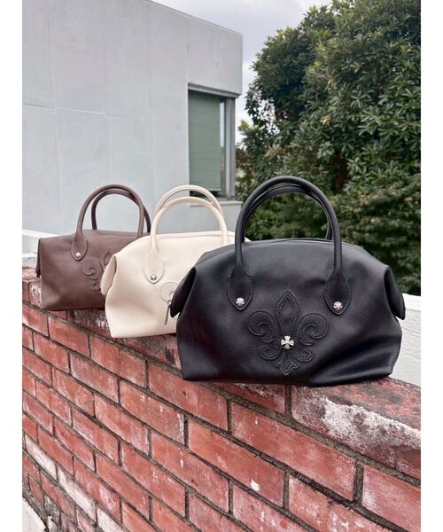 EVRIS（エヴリス）の「エンブレムボストンBAG（ボストンバッグ・レディース・ブラック/ブラウン/ホワイト・FREE）」の20枚目の写真