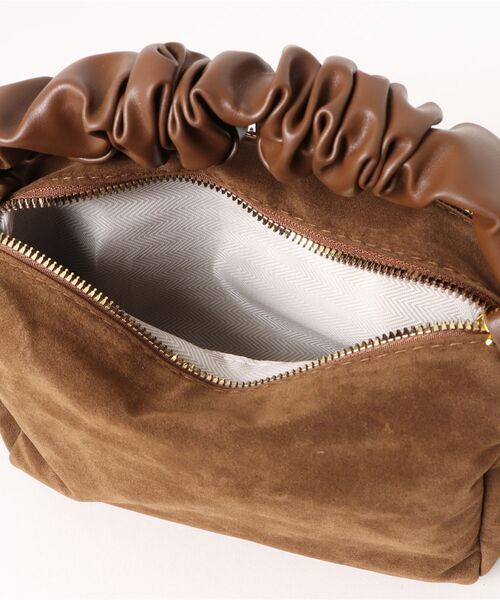 TONE SELECT GOODS（トーンセレクトグッズ）の「Liaa/スエード 2way ショルダーバッグ A18720（ショルダーバッグ・レディース・ブラウン/ダークブラウン/ブラック・FREE）」の11枚目の写真