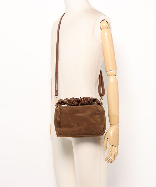 TONE SELECT GOODS（トーンセレクトグッズ）の「Liaa/スエード 2way ショルダーバッグ A18720（ショルダーバッグ・レディース・ブラウン/ダークブラウン/ブラック・FREE）」の13枚目の写真