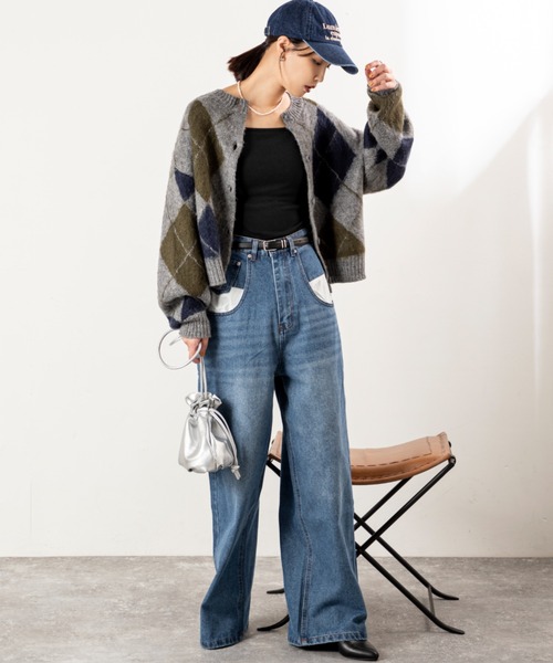 MILLION CARATS（ミリオンカラッツ）の「【差し色ポケットでこなれ見え】ワイドなのにすっきり細見え。リラクシーな穿き心地で気分は軽やか！体型カバーも叶う大人カジュアルなワイドデニム。（デニムパンツ・レディース・ブルー/グレー・FREE）」の6枚目の写真