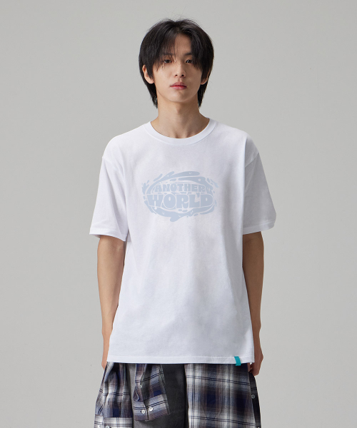 ASTRAL PROJECTION（アストラルプロジェクション）の「[アナザーワールド]コットンルーズフィット半袖Tシャツ_ホワイト（Tシャツ/カットソー・メンズ・その他・MEDIUM/LARGE/X-LARGE/XX-LARGE）」の2枚目の写真