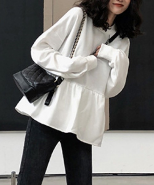 VIBGYOR（ヴィブジョー）の「FReePLACe/長袖 フレア トップス トレーナー X12700（スウェット・レディース・ホワイト/ブラック・L/M）」の2枚目の写真