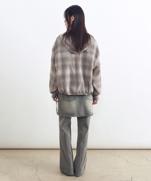 INSILENCE WOMEN（インサイレンスウーマン）の「ディバイドデニムスカートASH GREY（スカート・レディース・その他・SMALL/MEDIUM/LARGE）」の4枚目の写真