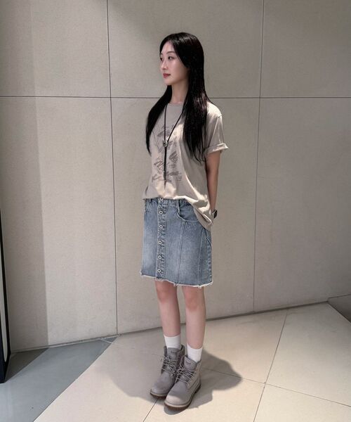 INSILENCE WOMEN（インサイレンスウーマン）の「ディバイドデニムスカートASH GREY（スカート・レディース・その他・SMALL/MEDIUM/LARGE）」の8枚目の写真