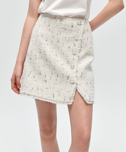 CITYBREEZE(シティブリーズ)の「ツイードフリンジミニスカート_CREAM(スカート・レディース・アイボリー・SMALL/MEDIUM)」の2枚目の写真