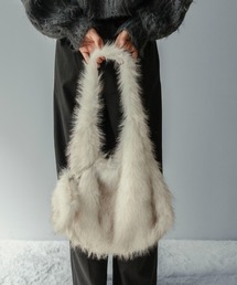 on:nue | 【on:nue】[選べる4色展開] フェイクファー ポーチ付きトートバッグ(ショルダーバッグ)