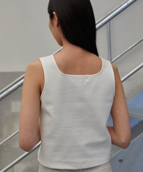 38COMEONCOMMON(38カモンコモン)の「FLAT SQUARE SLEEVELESS (WHITE)(Tシャツ/カットソー・レディース・その他・FREE)」の3枚目の写真