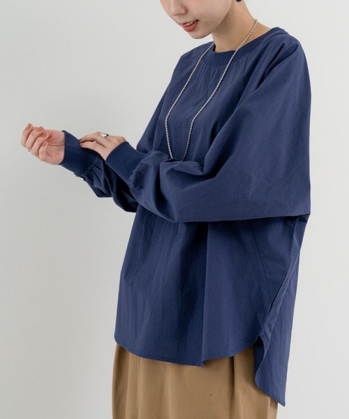 refinedworks(リファインドワークス)の「【refinedworks】 ゆるっと 纏える 抜け感トップス(Tシャツ/カットソー・レディース・ネイビー/グレー・FREE)」の3枚目の写真