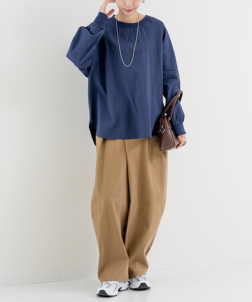 refinedworks(リファインドワークス)の「【refinedworks】 ゆるっと 纏える 抜け感トップス(Tシャツ/カットソー・レディース・ネイビー/グレー・FREE)」の11枚目の写真