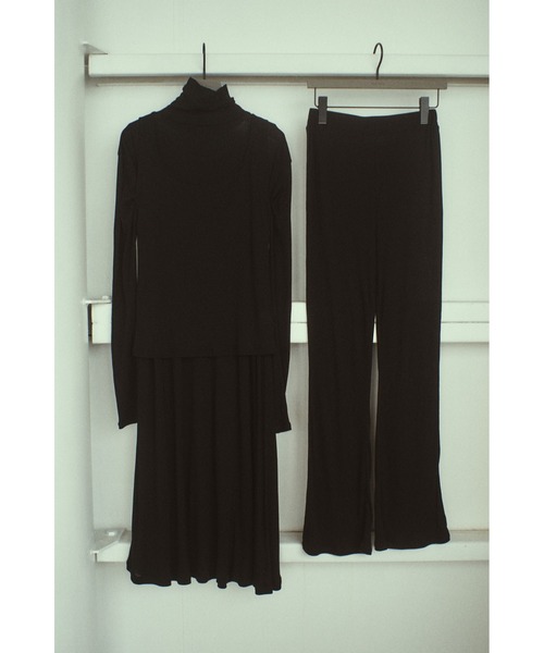 RIM.ARK（リムアーク）の「Fluffy touch rib jersey PT フラフィータッチリブジャージーパンツ（スラックス・レディース・チャコールグレー/ブラック・38/36）」の17枚目の写真