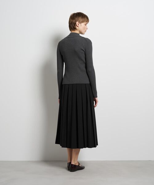 LANVIN en Bleu(ランバンオンブルー)の「ラメジップアップリブニット(ニット/セーター・レディース・グレー/チャコールグレー/ベージュ・38)」の14枚目の写真