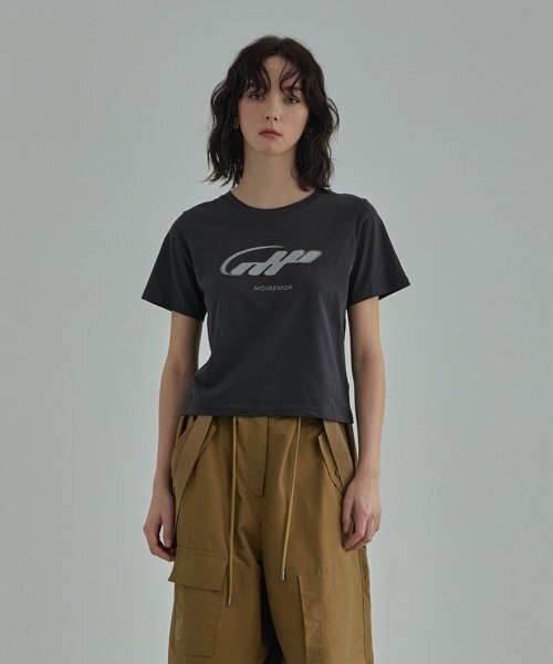 MOIREMOA(モアレモア)の「MM crop tee-charcoal(Tシャツ/カットソー・レディース・チャコール・FREE)」の5枚目の写真