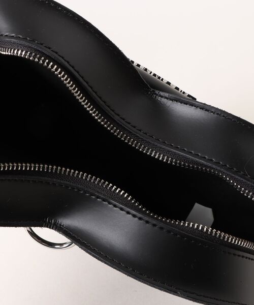 Dr. Martens(ドクターマーチン)の「Dr.Martens/ドクターマーチン/ハート バックパック(バックパック/リュック・レディース・ブラック・F)」の5枚目の写真