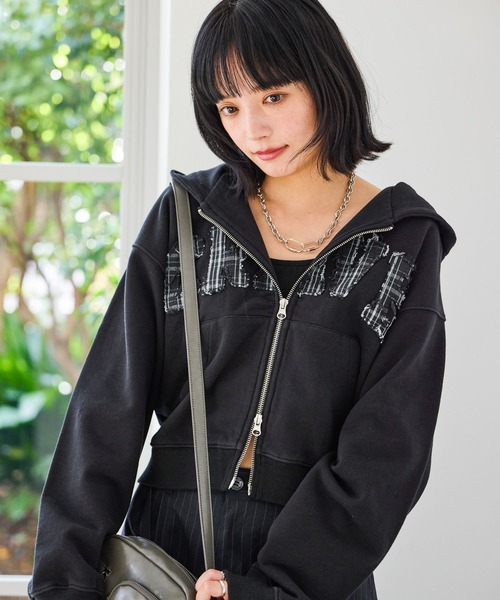 PBLIM(ページボーイリム)の「《UNISEX》パッチワークロゴパーカー(パーカー・レディース・グレー/ブラック・MEDIUM/SMALL)」の17枚目の写真