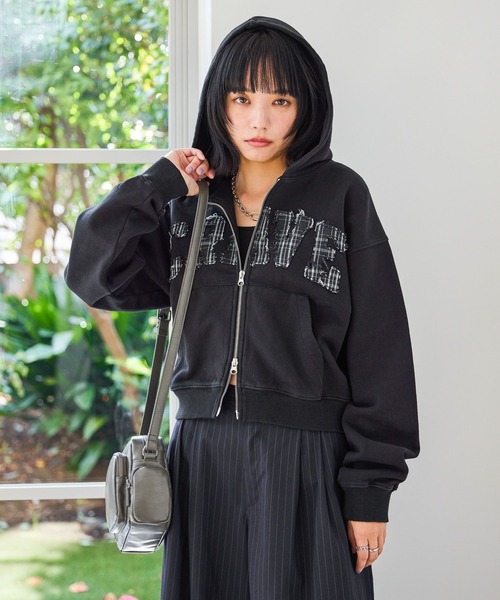 PBLIM(ページボーイリム)の「《UNISEX》パッチワークロゴパーカー(パーカー・レディース・グレー/ブラック・MEDIUM/SMALL)」の20枚目の写真