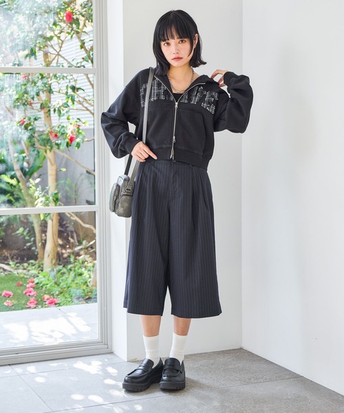 PBLIM(ページボーイリム)の「《UNISEX》パッチワークロゴパーカー(パーカー・レディース・グレー/ブラック・MEDIUM/SMALL)」の22枚目の写真