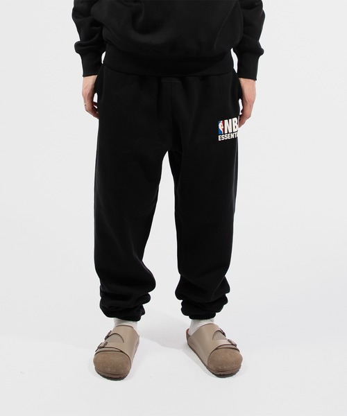 FOG ESSENTIALS(エフオージーエッセンシャルズ)の「ESSENTIALS NBA CLASSIC FIT SWEATPANT エッセンシャルズ(スウェットパンツ・メンズ・ブラック・SMALL/MEDIUM/X-SMALL/X-LARGE/LARGE)」の2枚目の写真