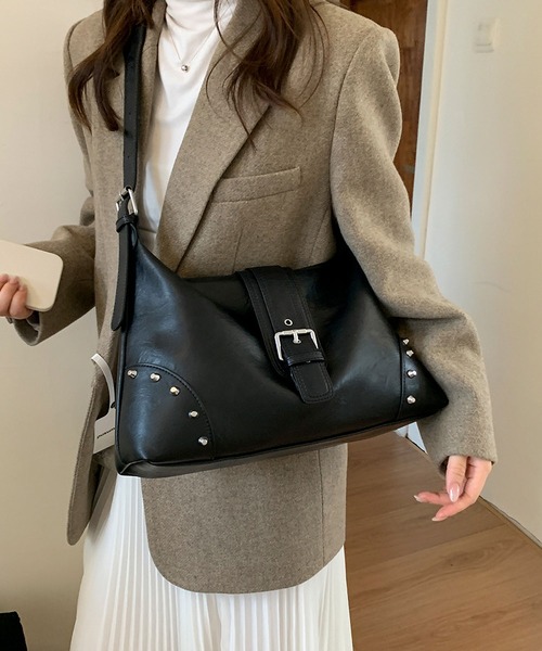 LA VORAGINE（ラ ヴォラジネ）の「レトロなバックルとリベット飾りのショルダーバッグ（ショルダーバッグ・レディース・ブラウン/ブラック/ブラウン系その他/ワイン・FREE）」の17枚目の写真