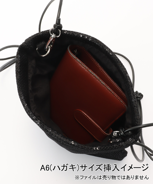 B.C STOCK(ベーセーストック)の「スパンコール巾着バッグ(ショルダーバッグ・レディース・ブラック/レッド/ホワイト・FREE)」の15枚目の写真