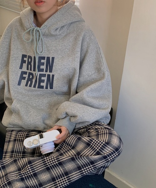Flugge（フラッジー）の「ロゴプリントパーカー（パーカー・レディース・アイボリー/グレー・LARGE/MEDIUM）」の15枚目の写真
