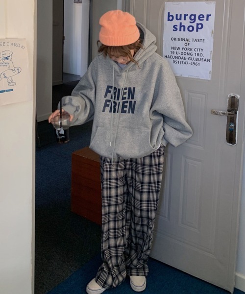 Flugge（フラッジー）の「ロゴプリントパーカー（パーカー・レディース・アイボリー/グレー・LARGE/MEDIUM）」の8枚目の写真