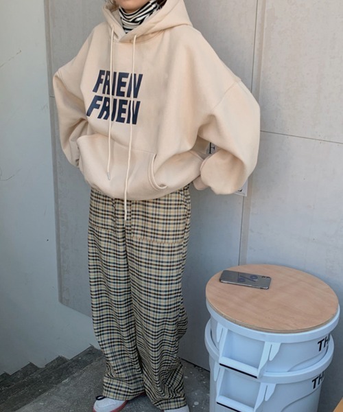 Flugge（フラッジー）の「ロゴプリントパーカー（パーカー・レディース・アイボリー/グレー・LARGE/MEDIUM）」の3枚目の写真
