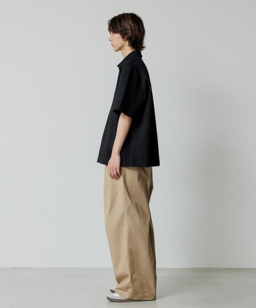 ADAM ET ROPE'（アダムエロペ）の「【WEB限定】2タック ワイドルーズ ドカンパンツ / バリエーション バギーパンツ / チノ / ユニセックス（チノパンツ・メンズ・ベージュ/ブラック・S/L/M）」の9枚目の写真