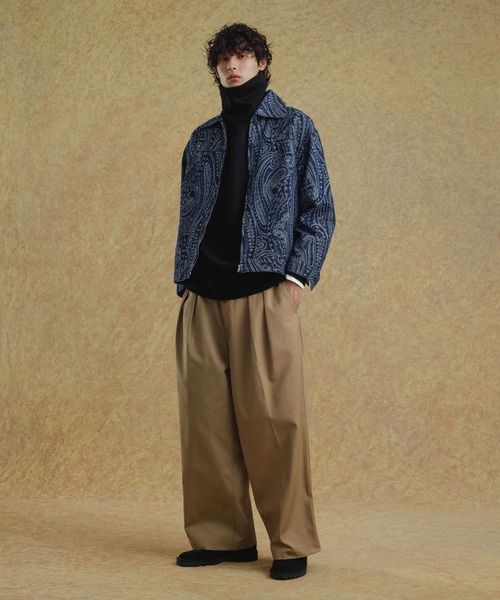 ADAM ET ROPE'（アダムエロペ）の「【WEB限定】2タック ワイドルーズ ドカンパンツ / バリエーション バギーパンツ / チノ / ユニセックス（チノパンツ・メンズ・ベージュ/ブラック・S/L/M）」の18枚目の写真