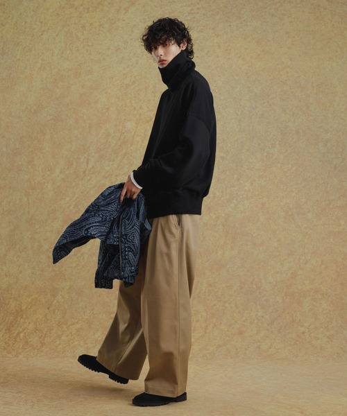 ADAM ET ROPE'（アダムエロペ）の「【WEB限定】2タック ワイドルーズ ドカンパンツ / バリエーション バギーパンツ / チノ / ユニセックス（チノパンツ・メンズ・ベージュ/ブラック・S/L/M）」の19枚目の写真