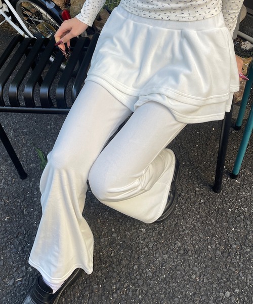 ROGER AND RAW(ロジャーアンドロウ)の「ベロア ティアードスカート レイヤードフレアパンツ(その他パンツ・レディース・グレー/ブラック/ピンク/ホワイト・FREE)」の14枚目の写真