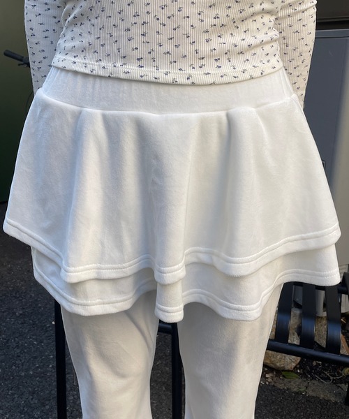 ROGER AND RAW(ロジャーアンドロウ)の「ベロア ティアードスカート レイヤードフレアパンツ(その他パンツ・レディース・グレー/ブラック/ピンク/ホワイト・FREE)」の13枚目の写真