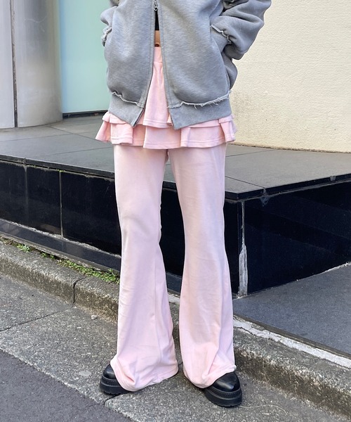 ROGER AND RAW(ロジャーアンドロウ)の「ベロア ティアードスカート レイヤードフレアパンツ(その他パンツ・レディース・グレー/ブラック/ピンク/ホワイト・FREE)」の18枚目の写真