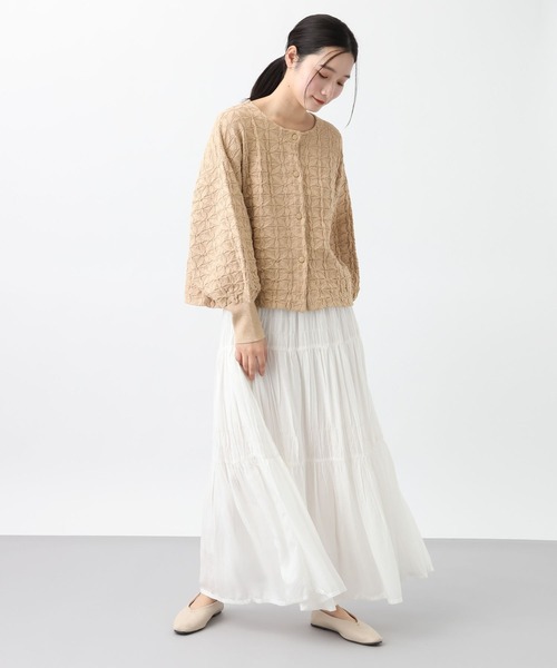 studio CLIP（スタディオクリップ）の「《natural by clip》12ゲージフラワージャガードニットジャケット（ノーカラージャケット・レディース・ベージュ/ネイビー・FREE）」の10枚目の写真