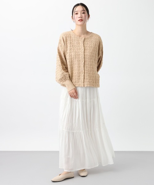 studio CLIP（スタディオクリップ）の「《natural by clip》12ゲージフラワージャガードニットジャケット（ノーカラージャケット・レディース・ベージュ/ネイビー・FREE）」の11枚目の写真