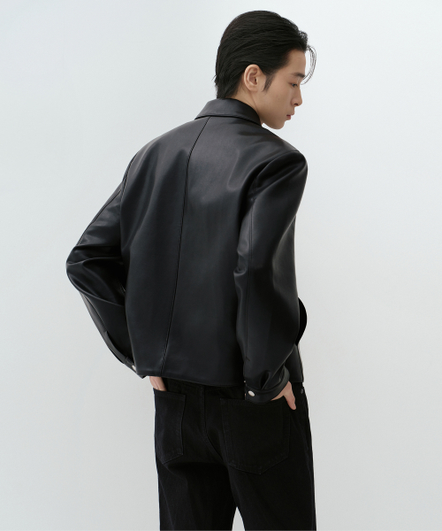 MUSINSA STANDARD（ムシンサスタンダード）の「シンセティックレザーオーバーショルダーシングルジャケット[ブラック]（ライダースジャケット・メンズ・その他・MEDIUM/LARGE/X-LARGE/2XL）」の10枚目の写真