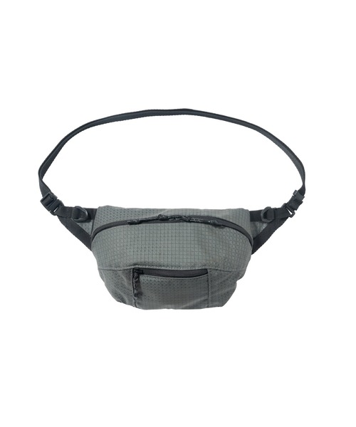 Snow Peak(スノーピーク)の「Snow Peak / Robic Fanny Pack ロビック ファニーパック(ボディバッグ/ウエストポーチ・メンズ・ブラック/ダークオリーブ・ONE SIZE)」の2枚目の写真