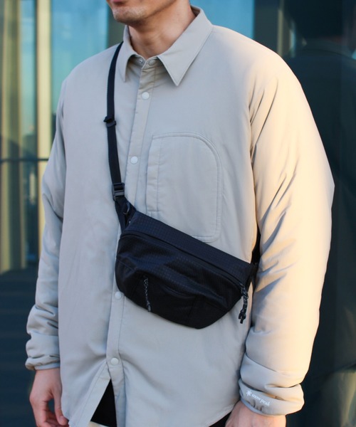 Snow Peak(スノーピーク)の「Snow Peak / Robic Fanny Pack ロビック ファニーパック(ボディバッグ/ウエストポーチ・メンズ・ブラック/ダークオリーブ・ONE SIZE)」の18枚目の写真