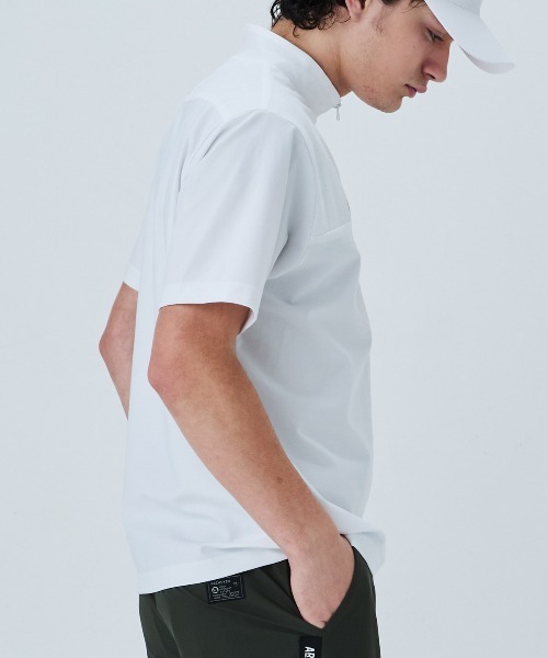 archivio(アルチビオ)の「<MENS>素材切替UV冷感ハーフジッププルオーバー(Tシャツ/カットソー・メンズ・ライトブルー/ブラック/ホワイト・LL/L/M)」の11枚目の写真