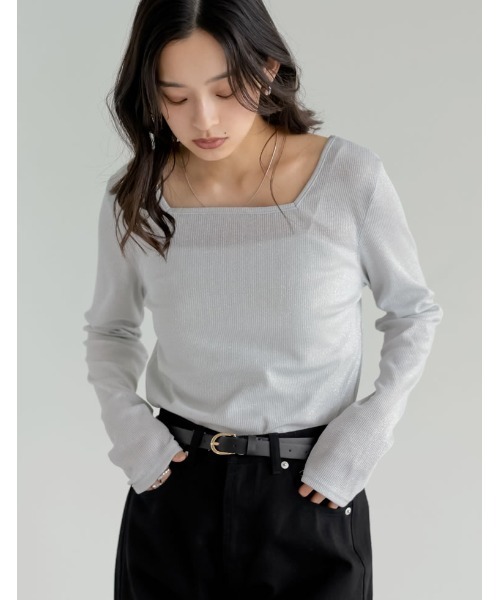 Re:EDIT(リエディ)の「前後2WAYスクエア×ボートネックラメフライスカットソー(Tシャツ/カットソー・レディース・シルバー/ブラック・MEDIUM)」の5枚目の写真