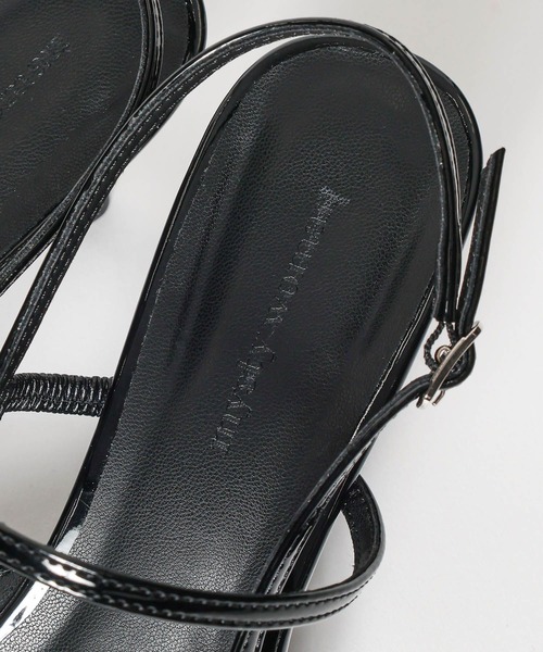 mysty woman（ミスティウーマン）の「エナメルストラップミュール 647876（サンダル・レディース・ブラック/ブラウン・MEDIUM/LARGE）」の7枚目の写真