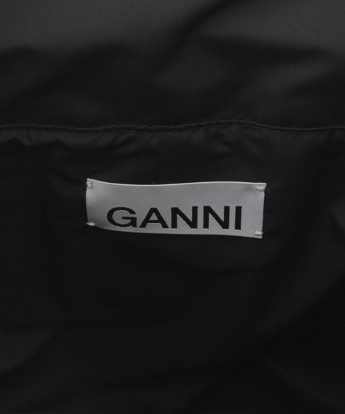 GANNI(ガニー)の「【GANNI for ADAM ET ROPE'】Re-Tech Logo Print Small Tote(トートバッグ・レディース・ブラック・FREE)」の21枚目の写真