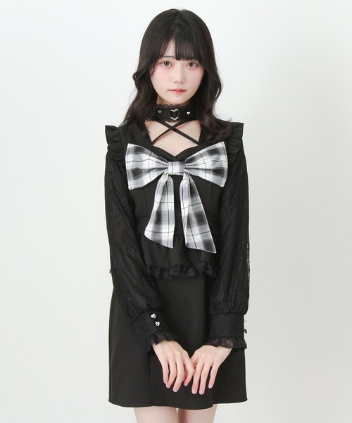 DearMyLove(ディアマイラブ)の「ビッグリボンハートスタッズチョーカー風レース袖フリルワンピース(ワンピース・レディース・ブラック/グレー・LL~3L/M-L/S-M)」の3枚目の写真
