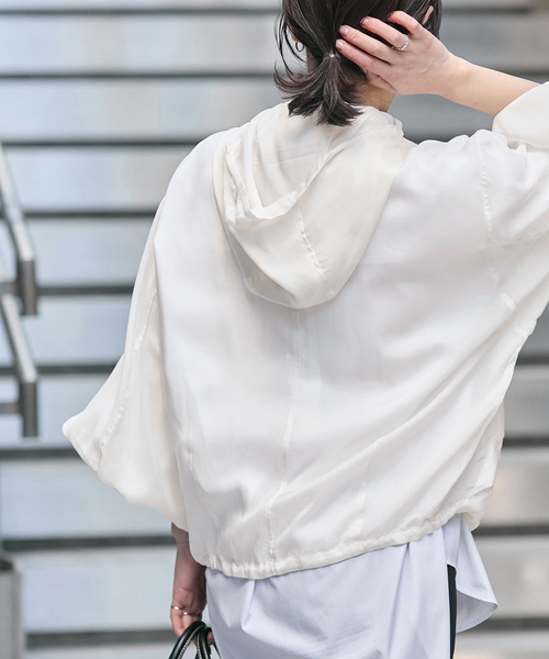 JOURNAL STANDARD（ジャーナルスタンダード）の「ドレープライトパーカー（その他アウター・レディース・ベージュ/ホワイト・FREE）」の9枚目の写真