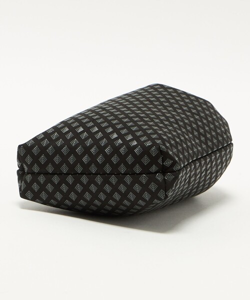 UNITED ARROWS(ユナイテッドアローズ)の「<印傳屋上原勇七>合切袋M/若松菱(ショルダーバッグ・メンズ・その他1・FREE)」の6枚目の写真
