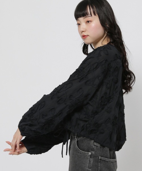 niko and...(ニコアンド)の「テープフラワーリボンブラウス(シャツ/ブラウス・レディース・ブラック/オフホワイト/ブルー・FREE)」の22枚目の写真